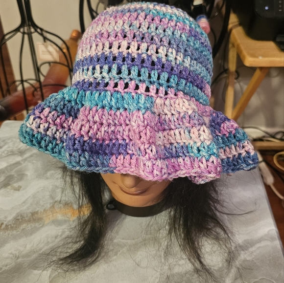 Crochet Bucket Ruffle Hat-Multicolor - Picture 2 of 8